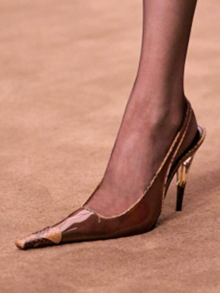 Women Fashion Show - Sandali da donna con tacco a