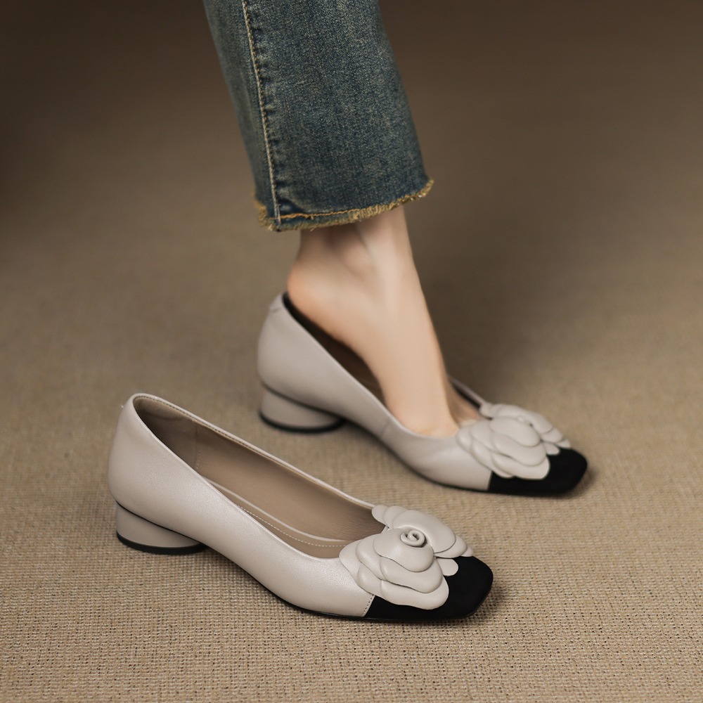 Scarpe singole con fiori alla  - Women'S Fashion Footwear recensione e prezzo
