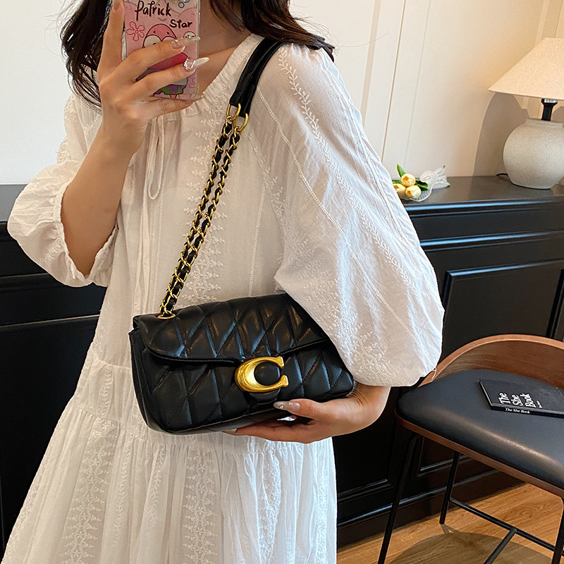 Borsa a Tracolla in Pelle Trap - Women Fashion Logo Design recensione e prezzo