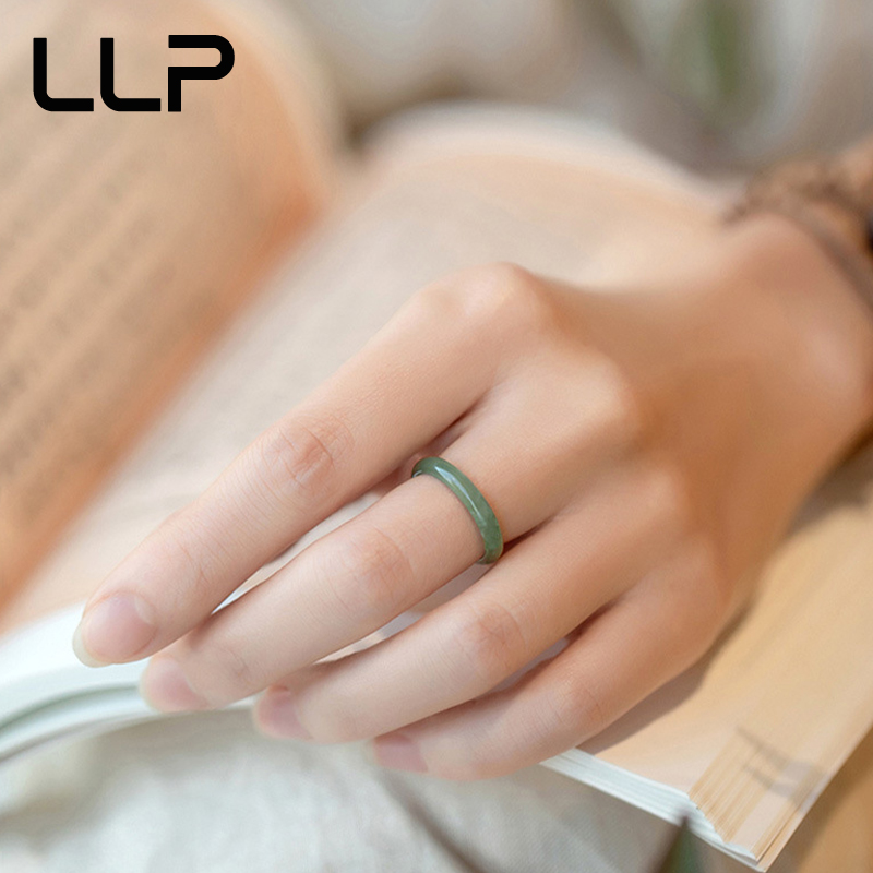 Anello con Smeraldo Naturale A - Women'S Fashion Website recensione e prezzo