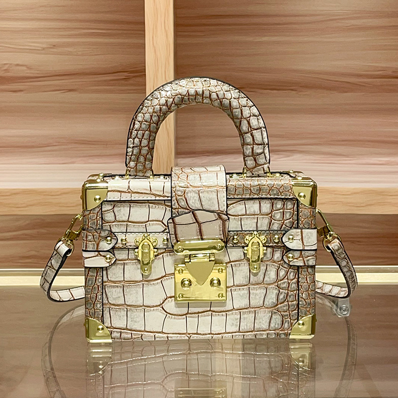 Borsa fasciatoio di design all - Women Fashion Logo Design recensione e prezzo